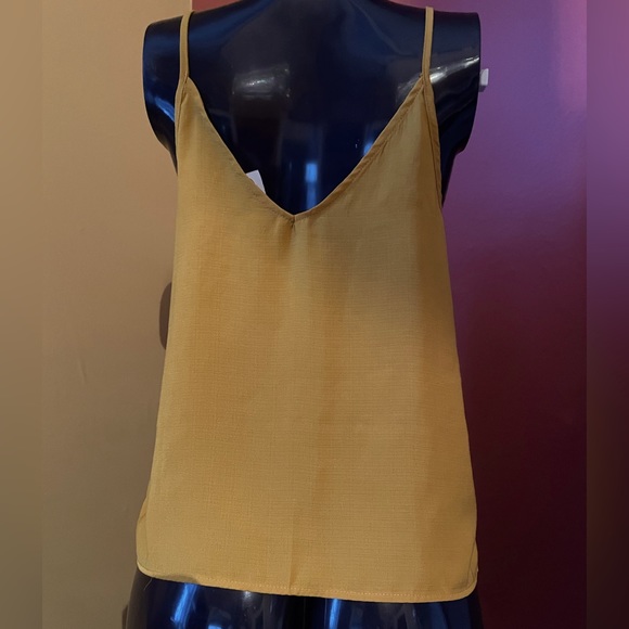 Women’s Mustard Green Spaghetti Tank ( xs ) - Picture 3 of 3